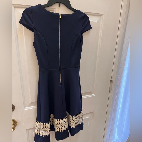 Lilly Pulitzer Klara navy dress, XS (0-2) - Picture 4 of 10